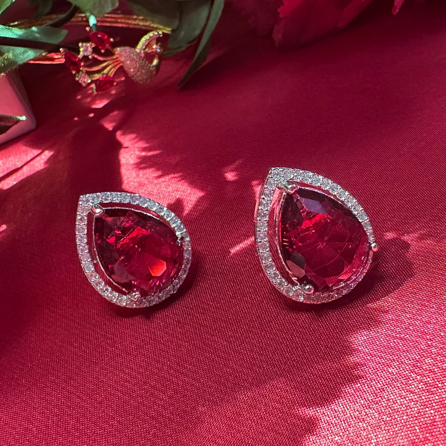 Twinkle Tear ~ Red