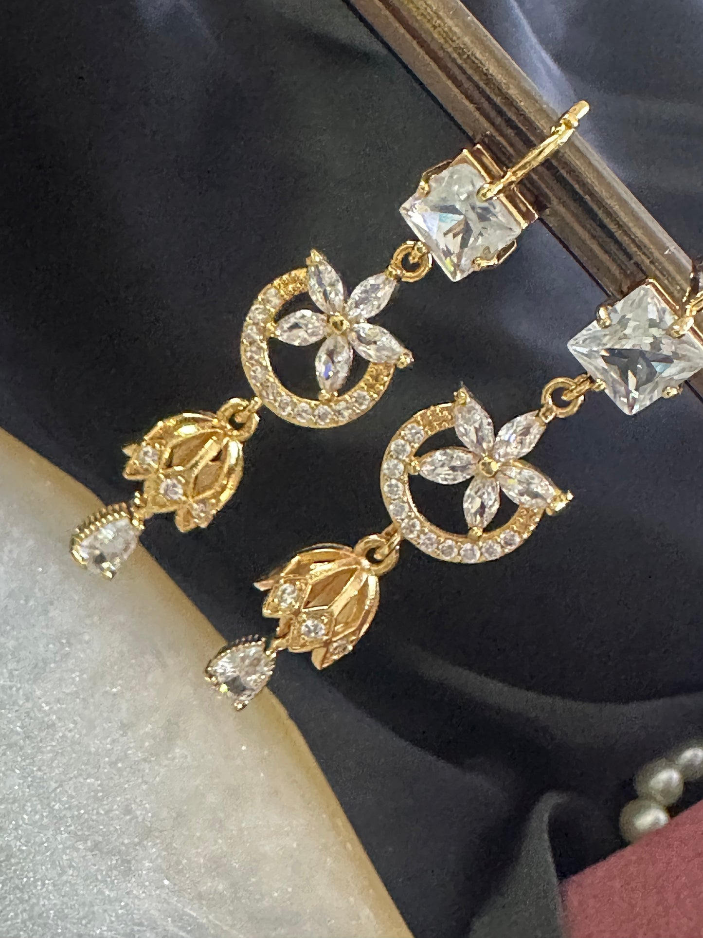 Dazzling Dangles ~ White