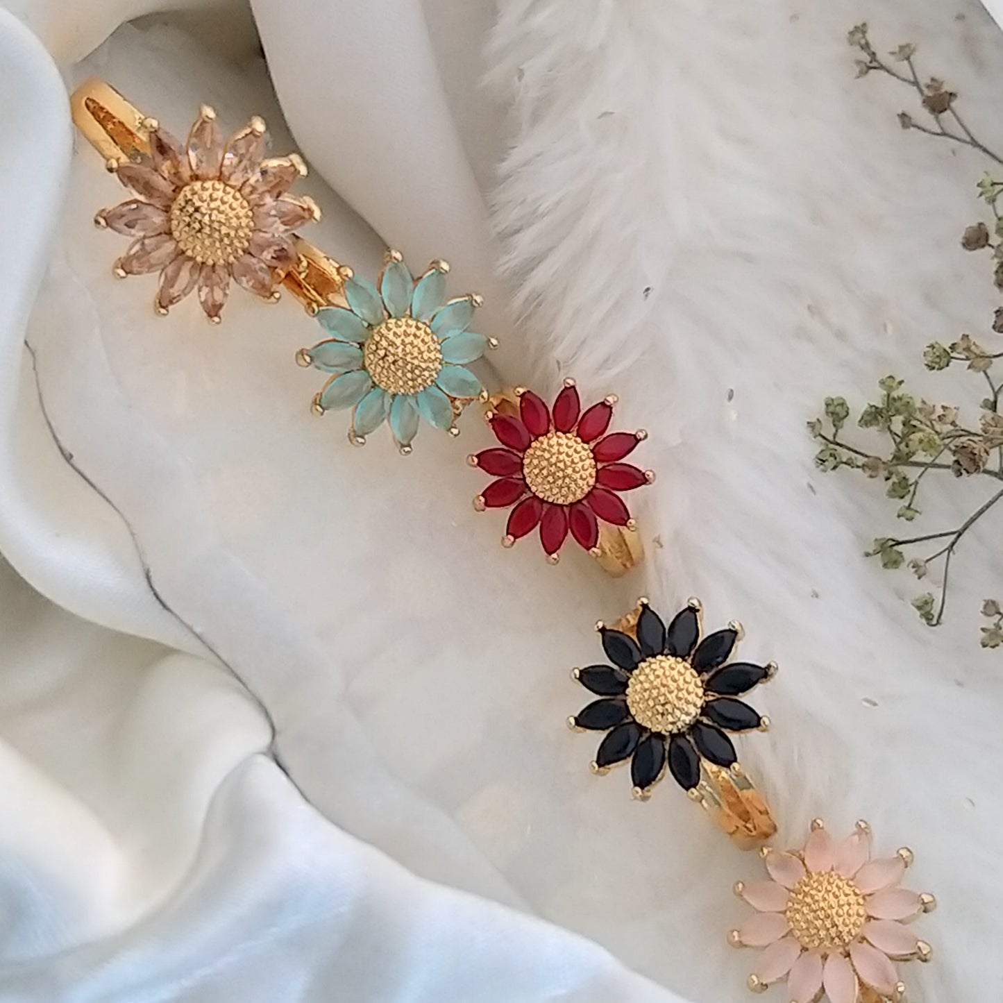 Dazzling Daisy ~ Champaign