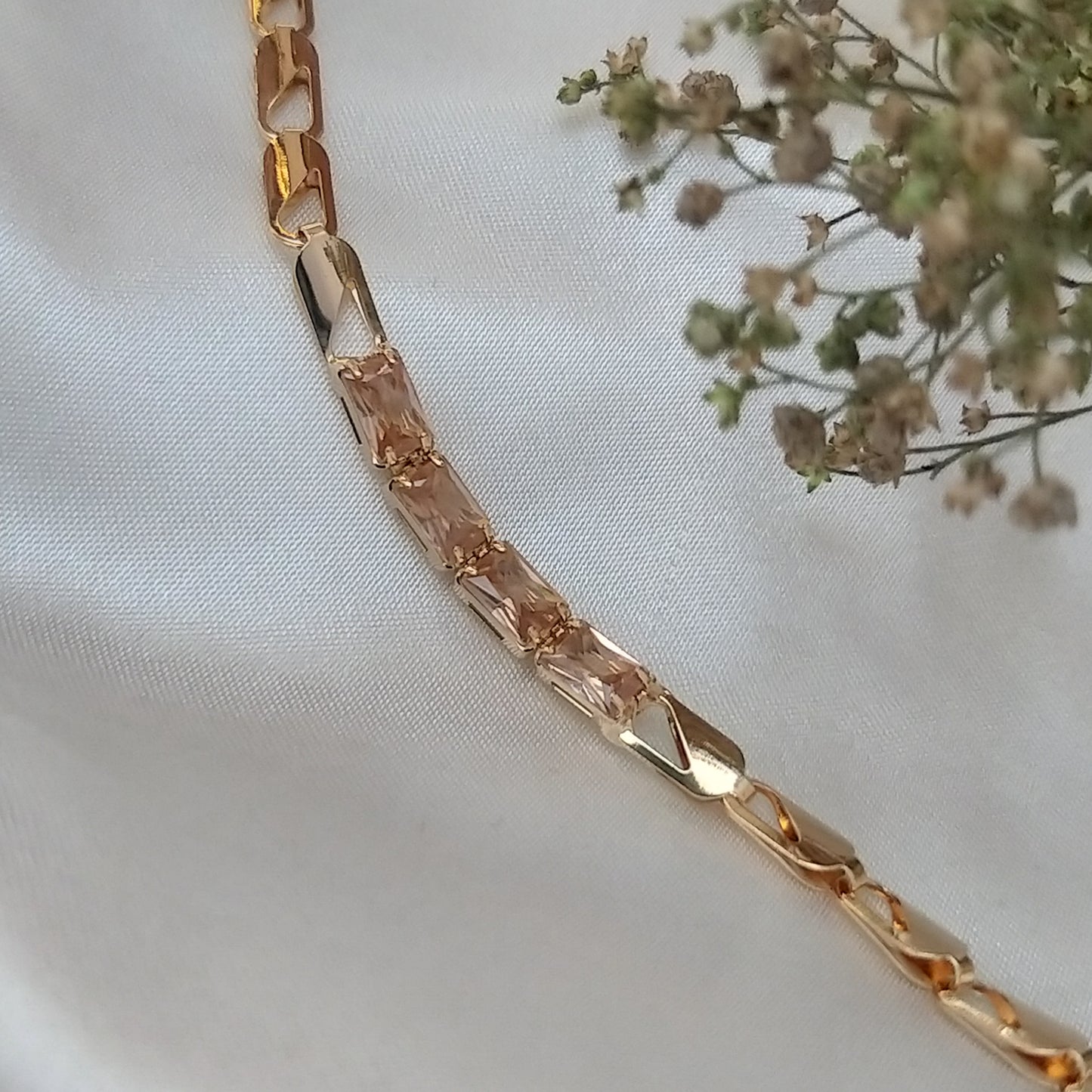 Linear Luxe ~ Champaign