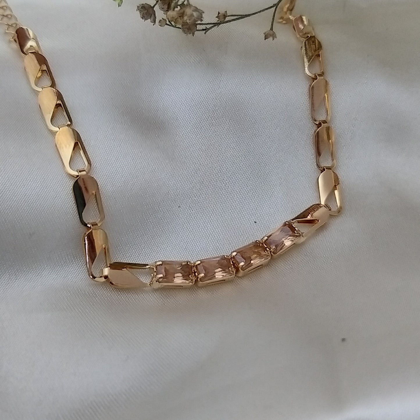 Linear Luxe ~ Champaign