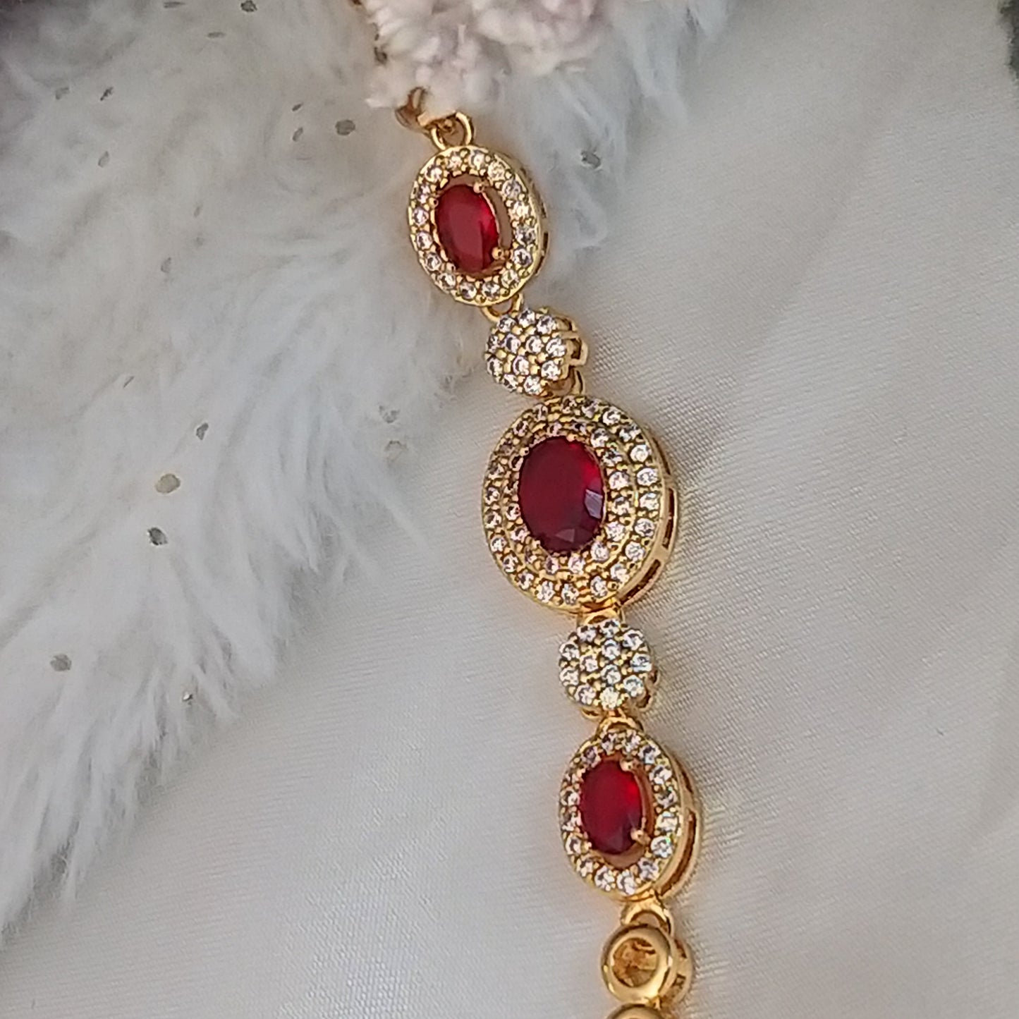 Oval Oasis ~ Red
