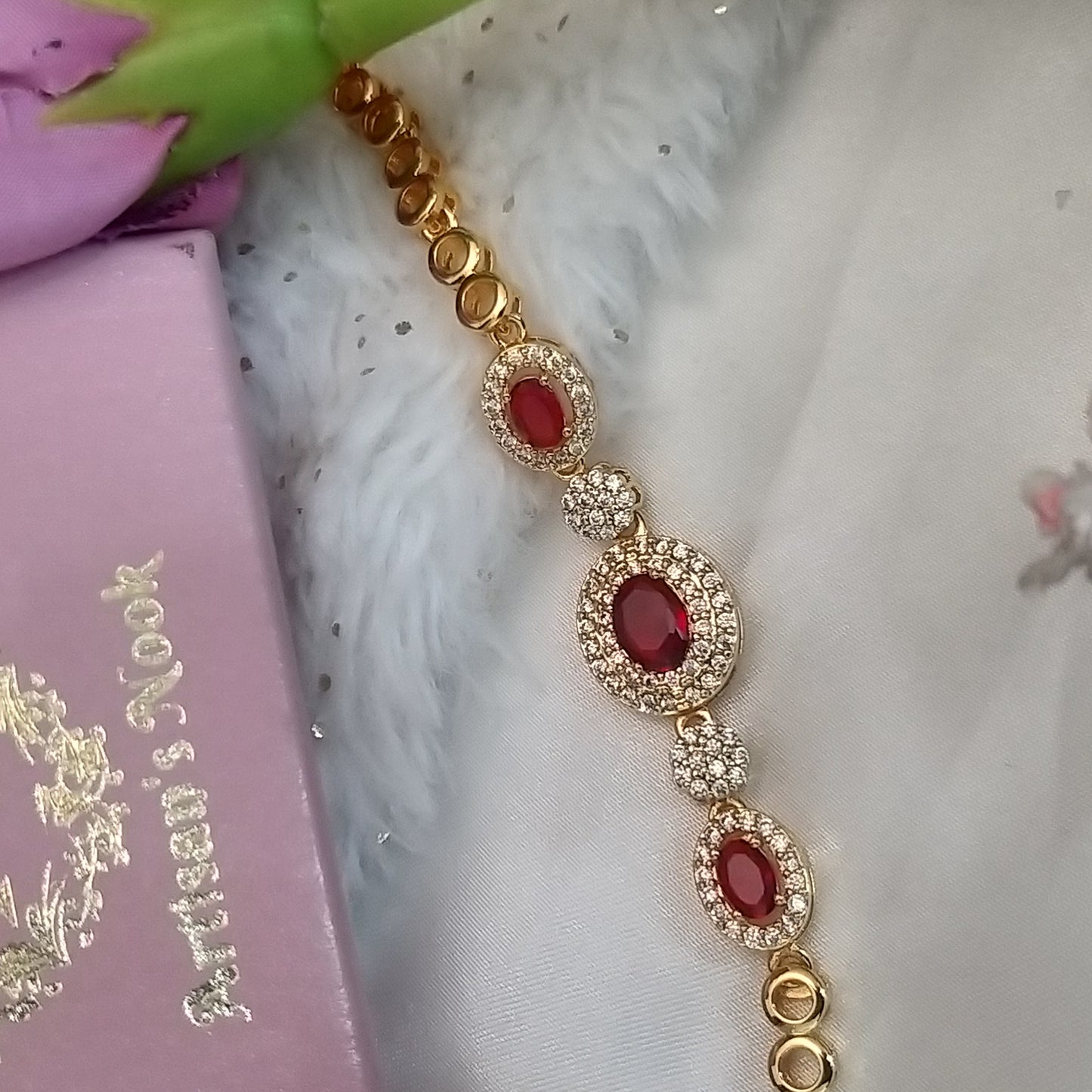 Oval Oasis ~ Red