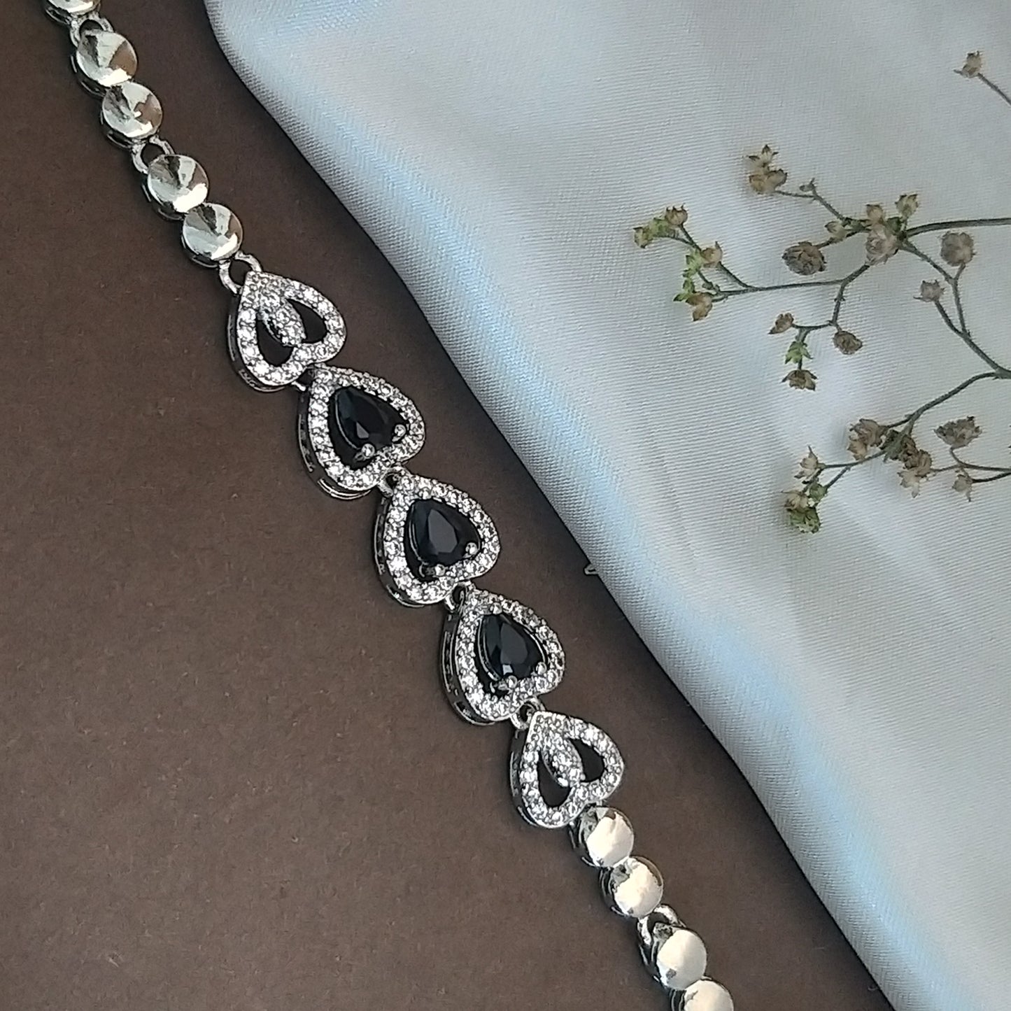Amour Chain ~ Black