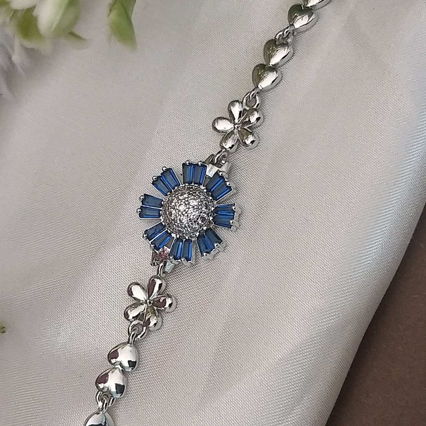Gleaming Petals ~ Blue