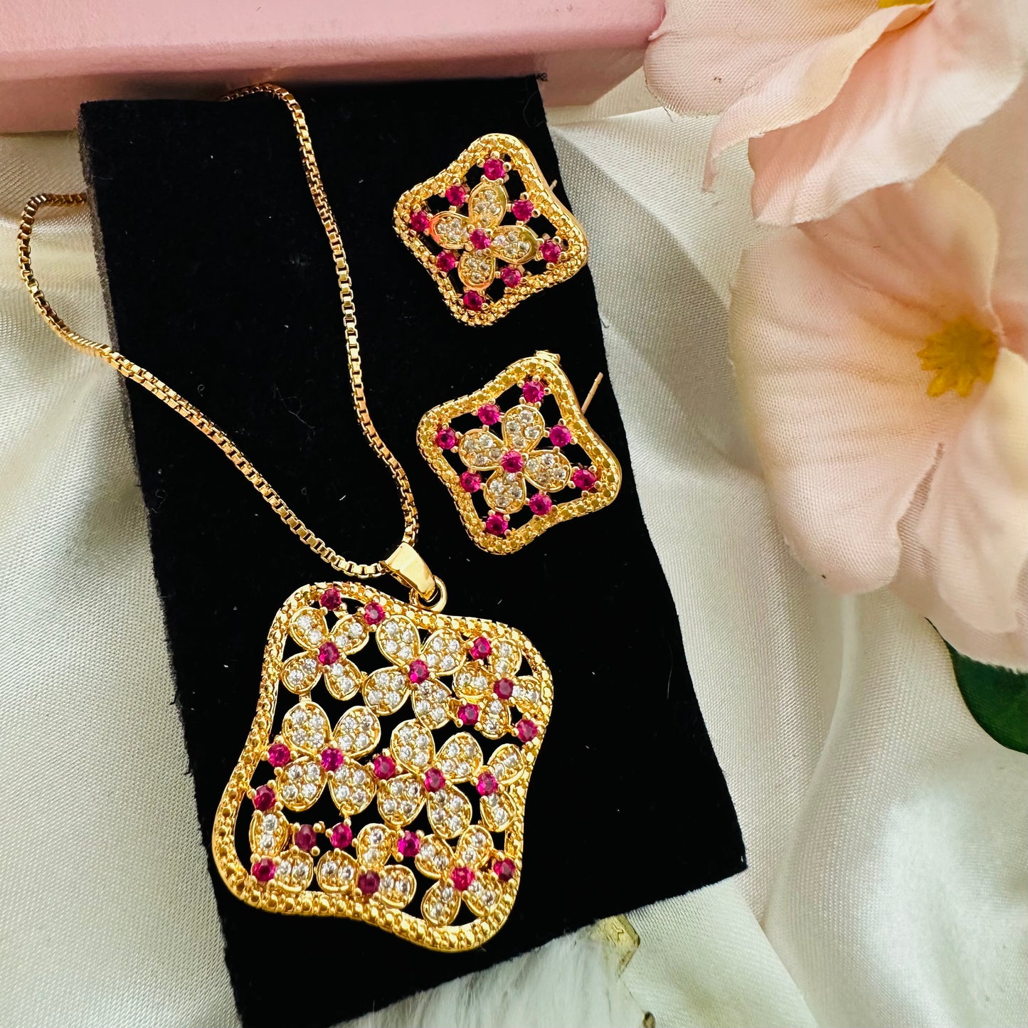 Diamond Prism ~ Pink