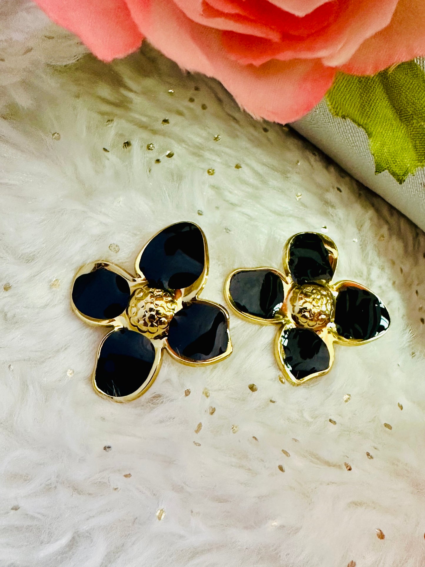 Noir Blooms