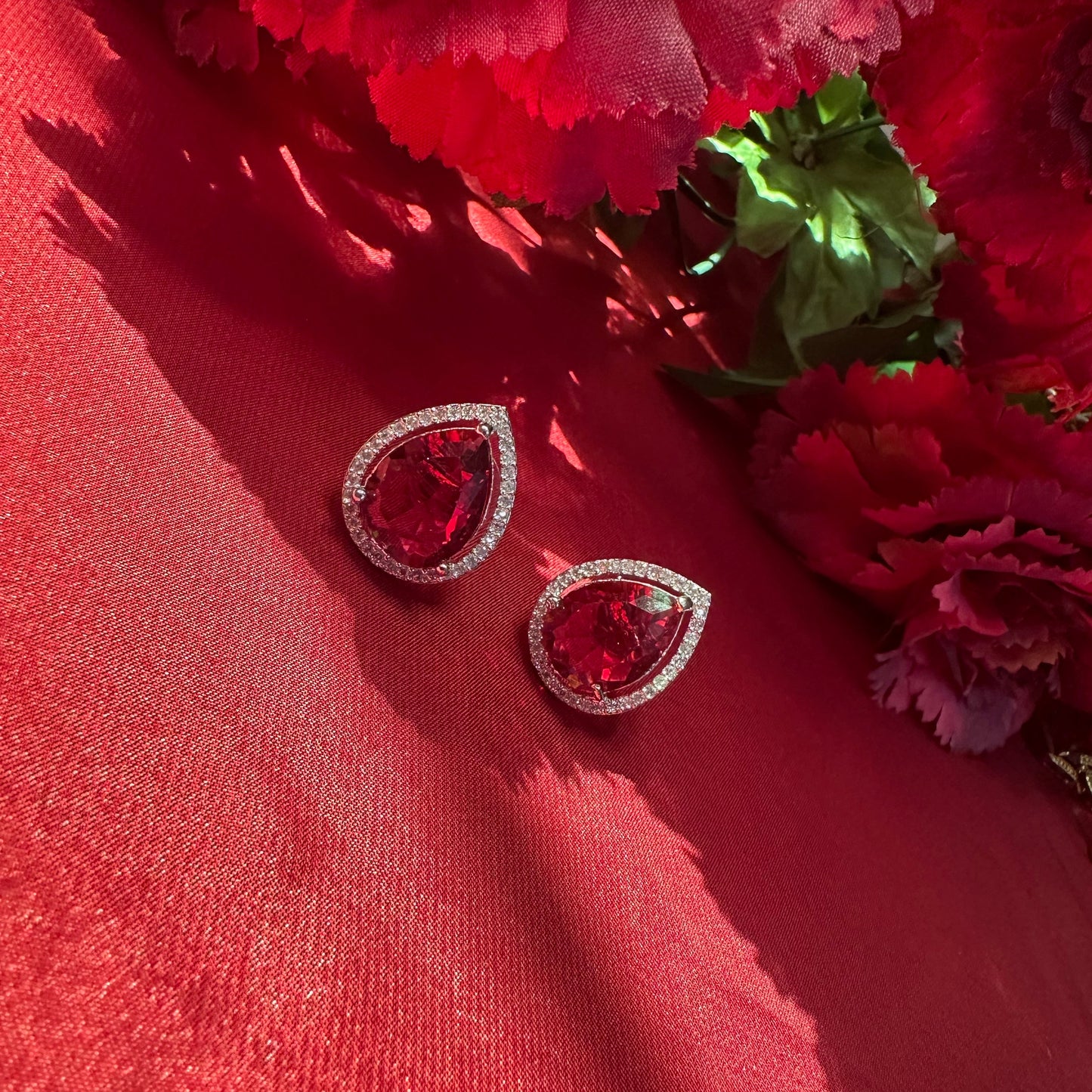 Twinkle Tear ~ Red