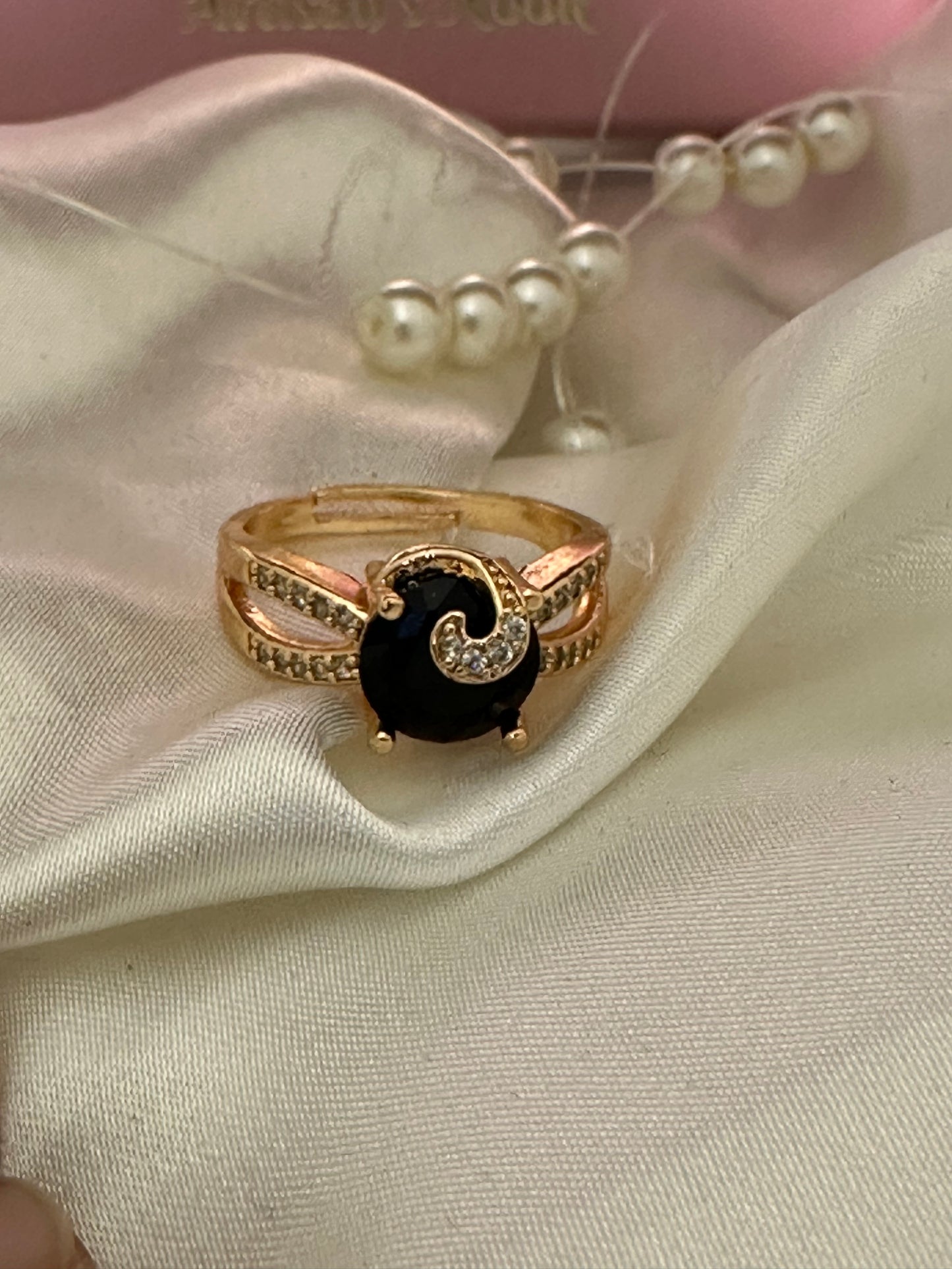 Criss Charm ~ Black