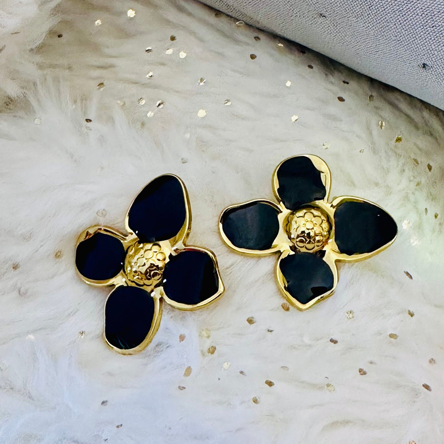 Noir Blooms