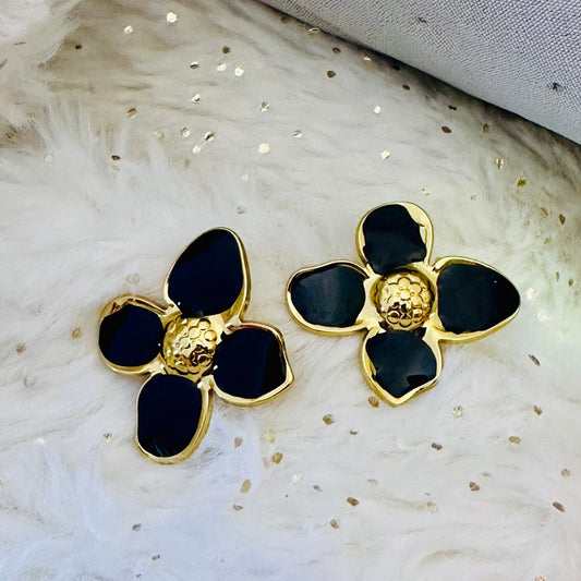 Noir Blooms