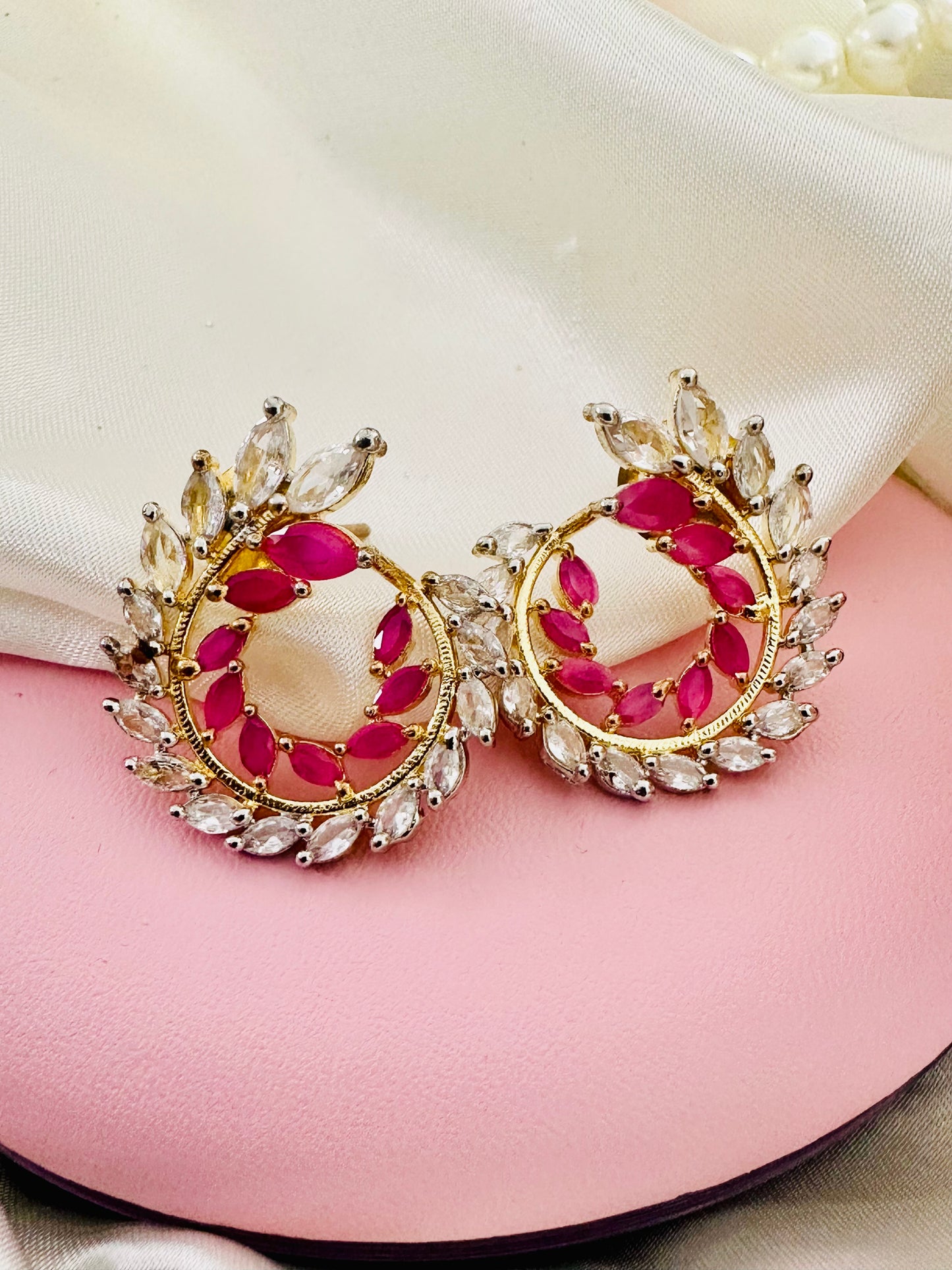Royal Wreath ~ Ruby