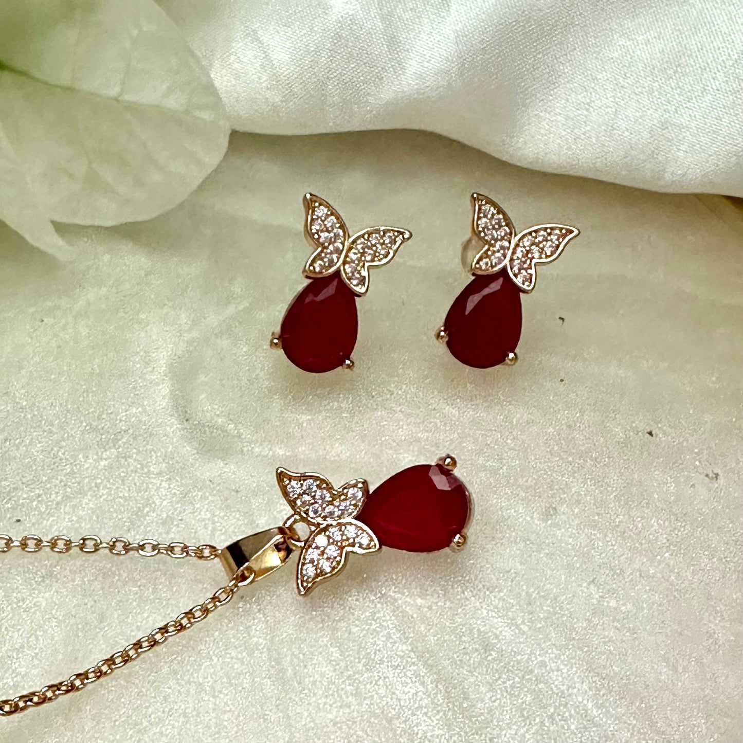 Oval Whimsy ~ Red