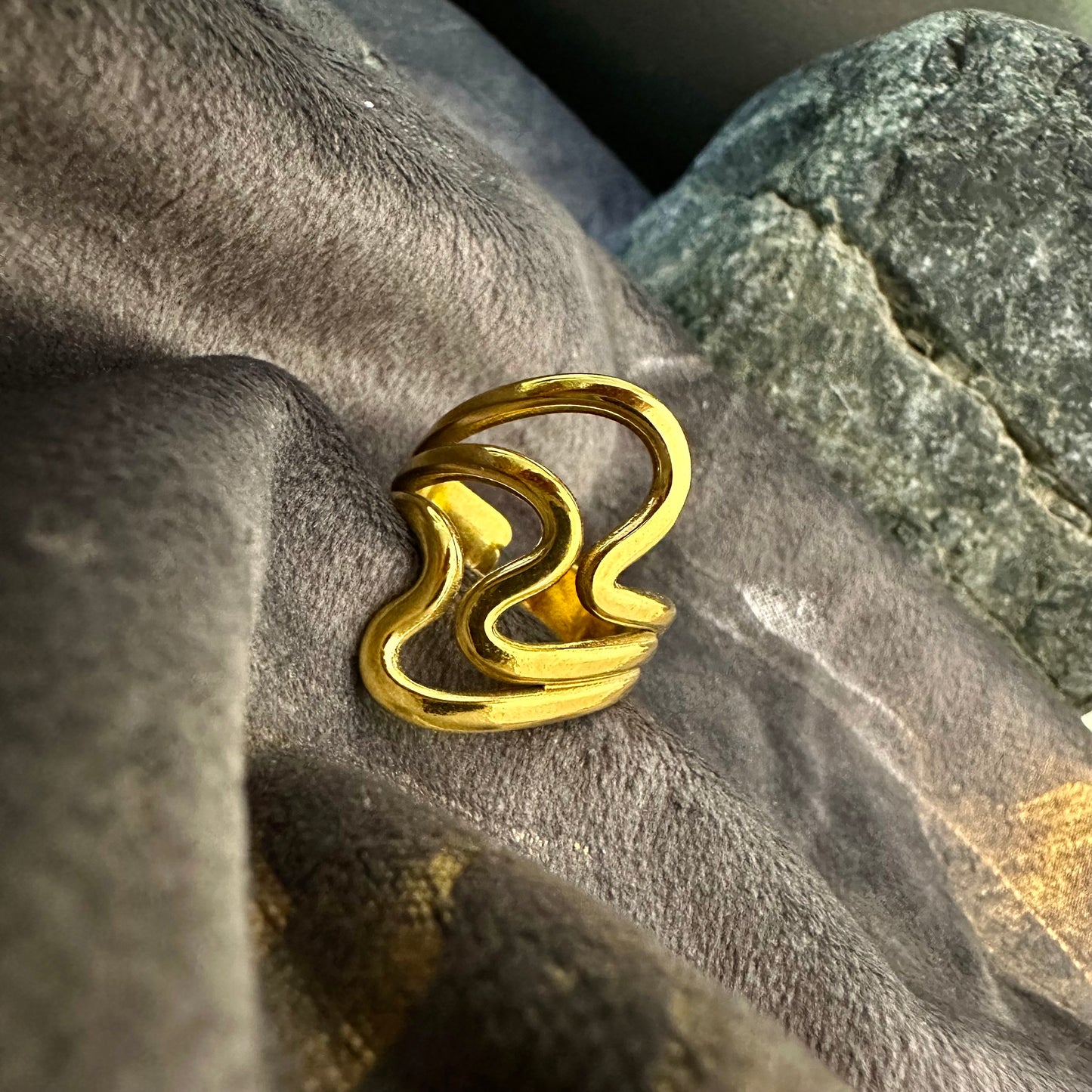 Wavy Stack