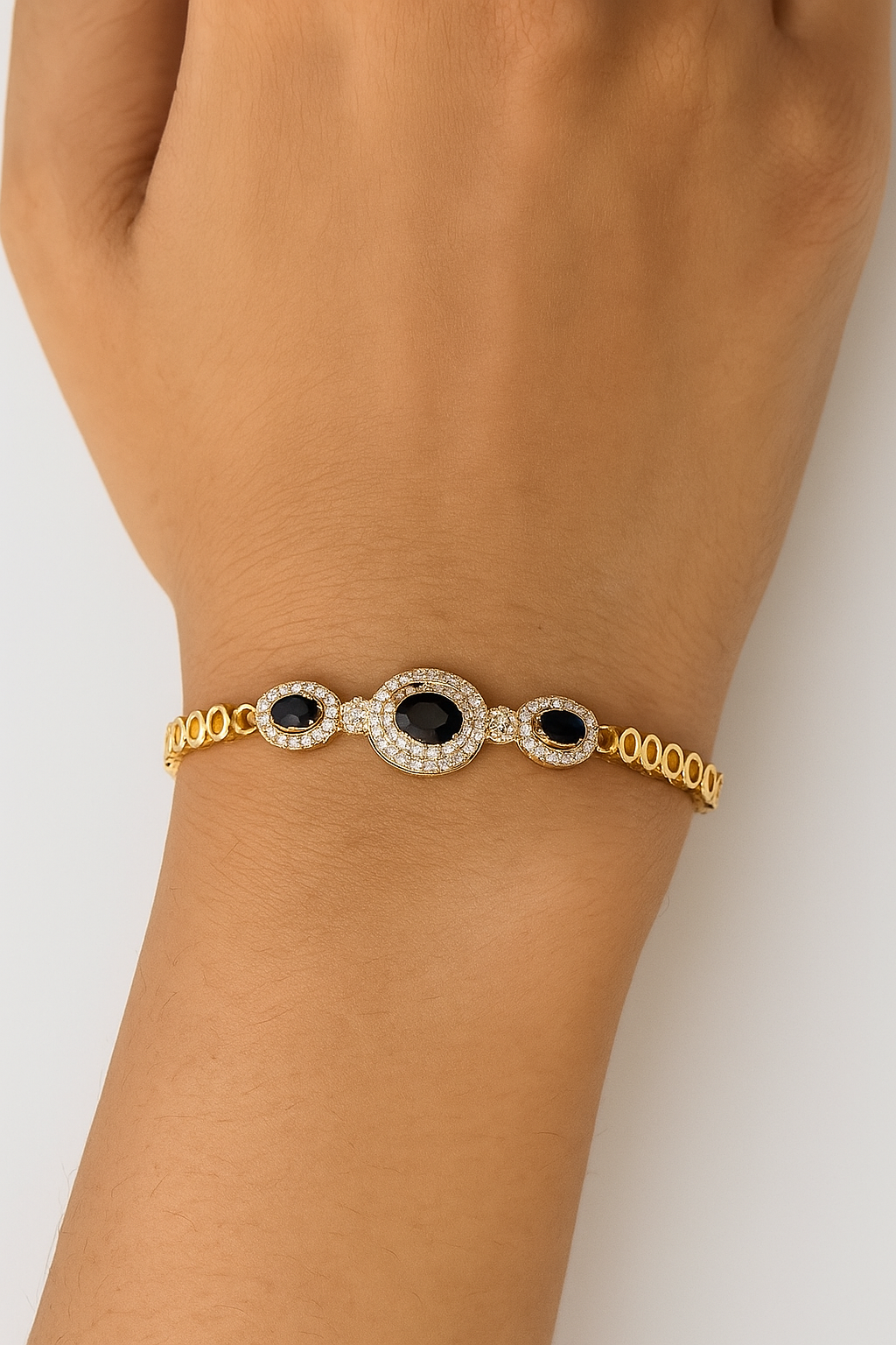 Oval Oasis ~ Black