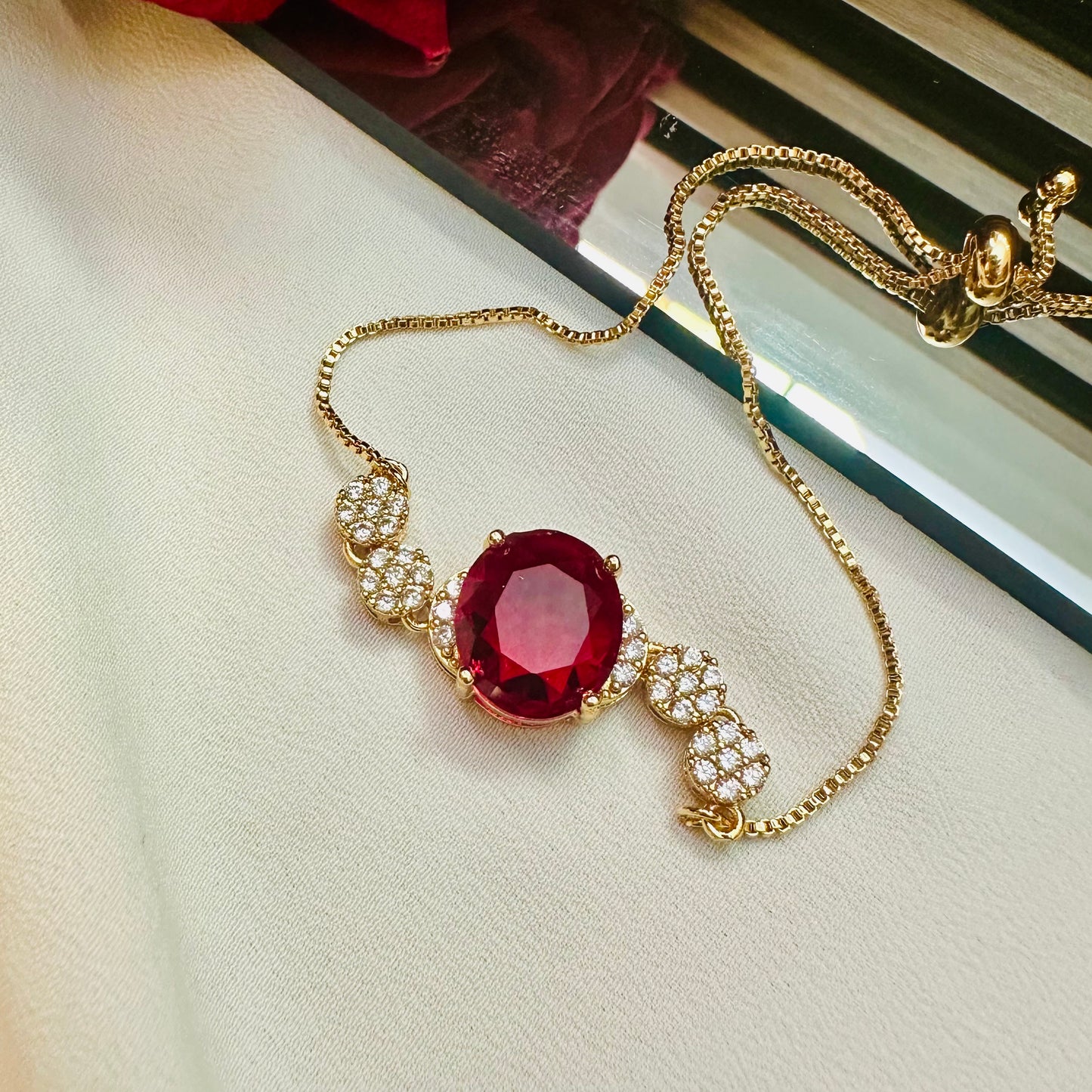 Luminique ~ Red