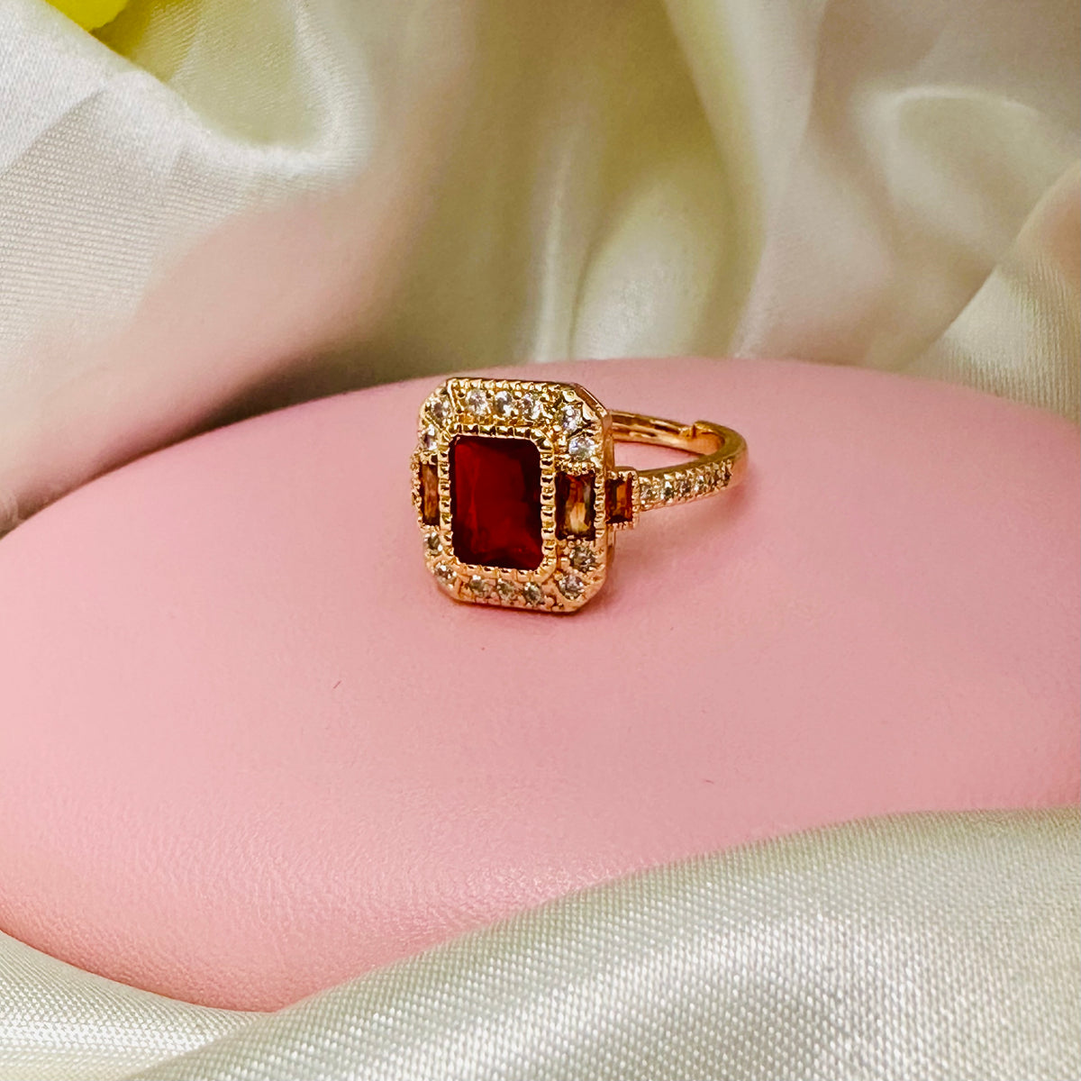 Square Elegance ~ Red