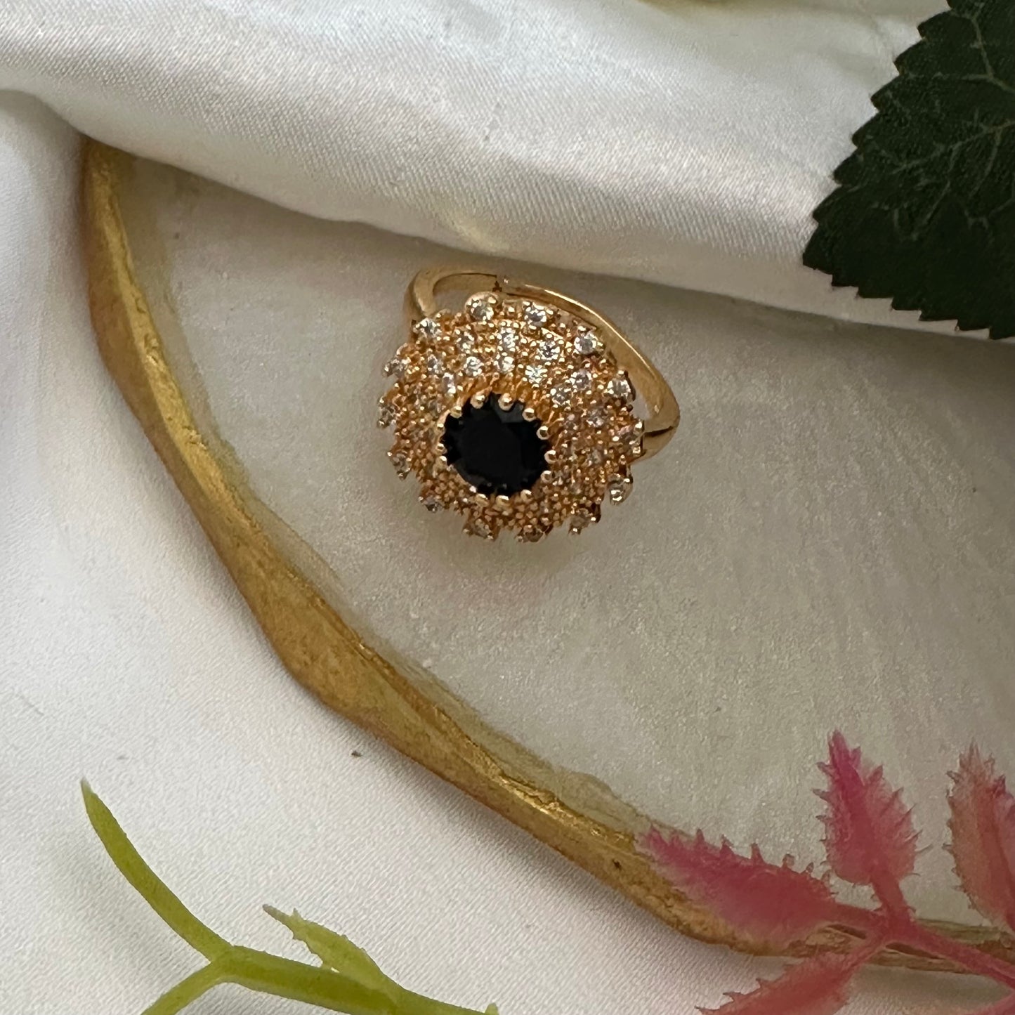 Eterna Halo ~ Black