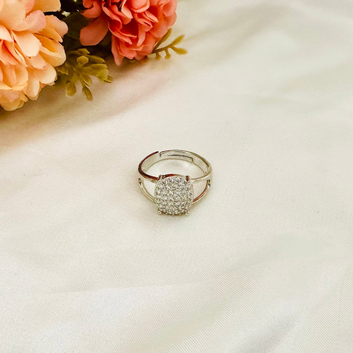 Luminara ~ Silver