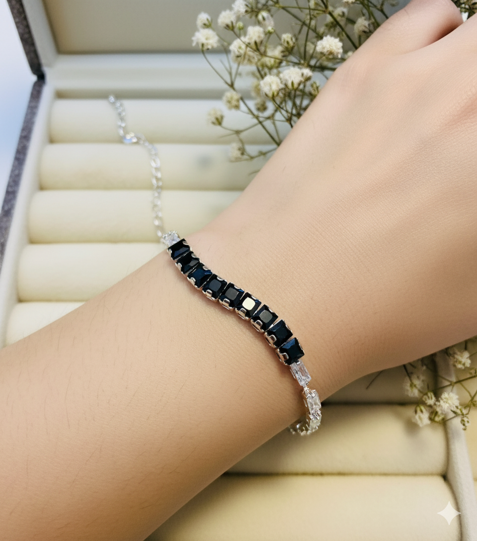 Glint Grid ~ Black