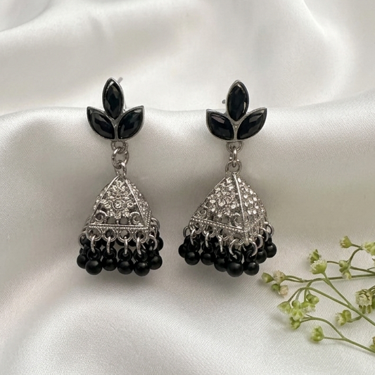 Mini Pyramids ~ Black
