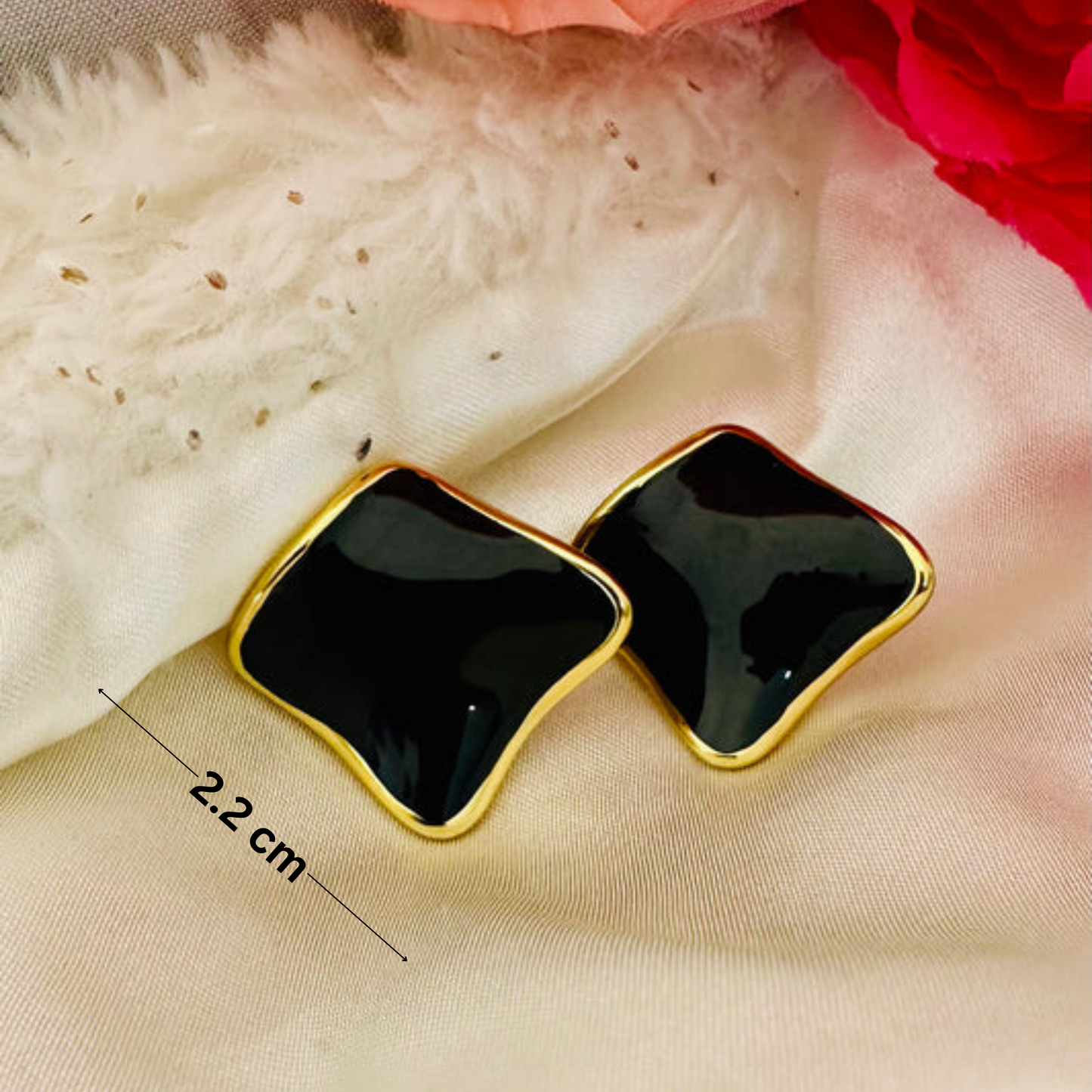 Noir Luxe