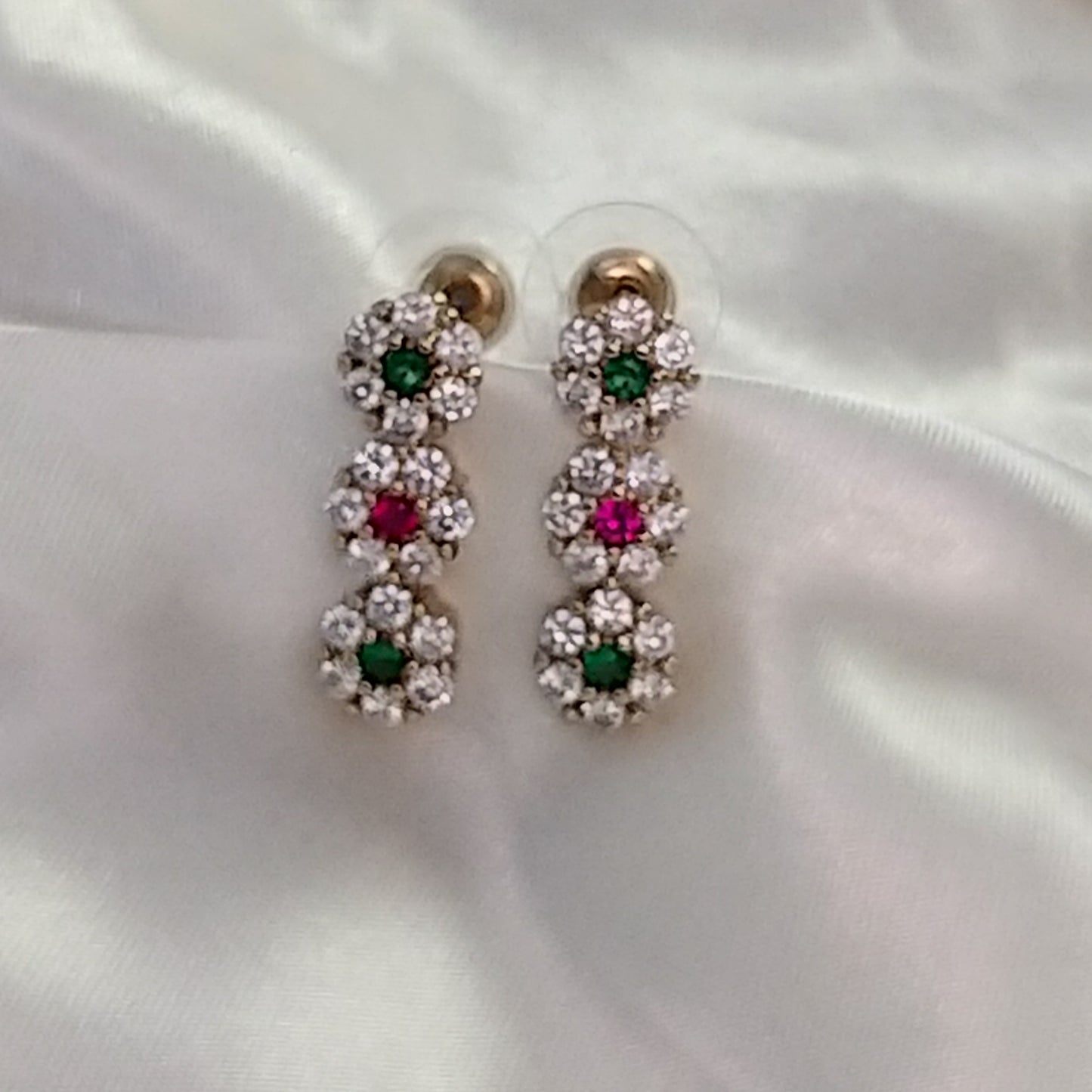 Floral Cascade ~ Green/Ruby