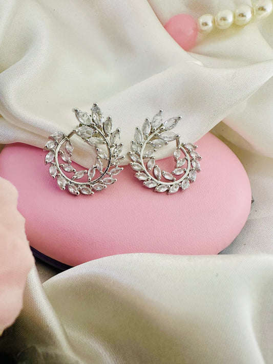 Royal Wreath ~ Silver