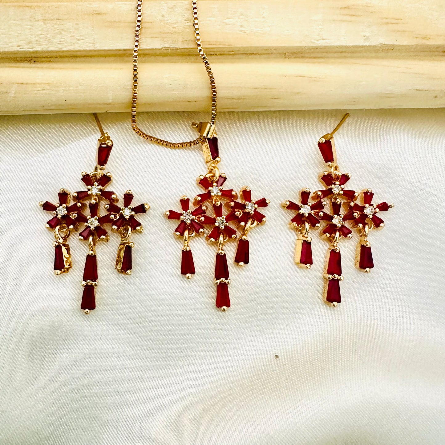 Maroon Cascade