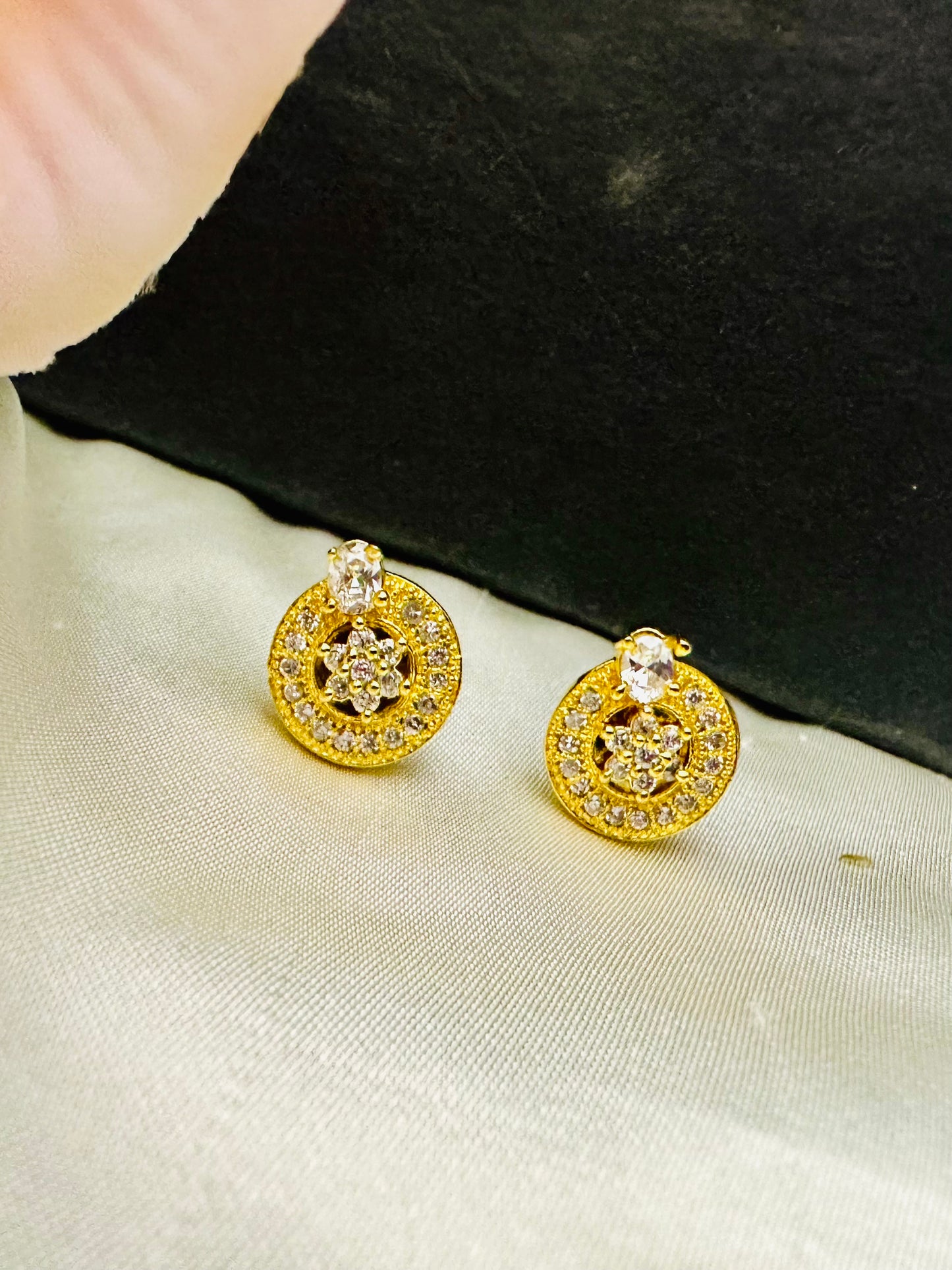Auric Rounds