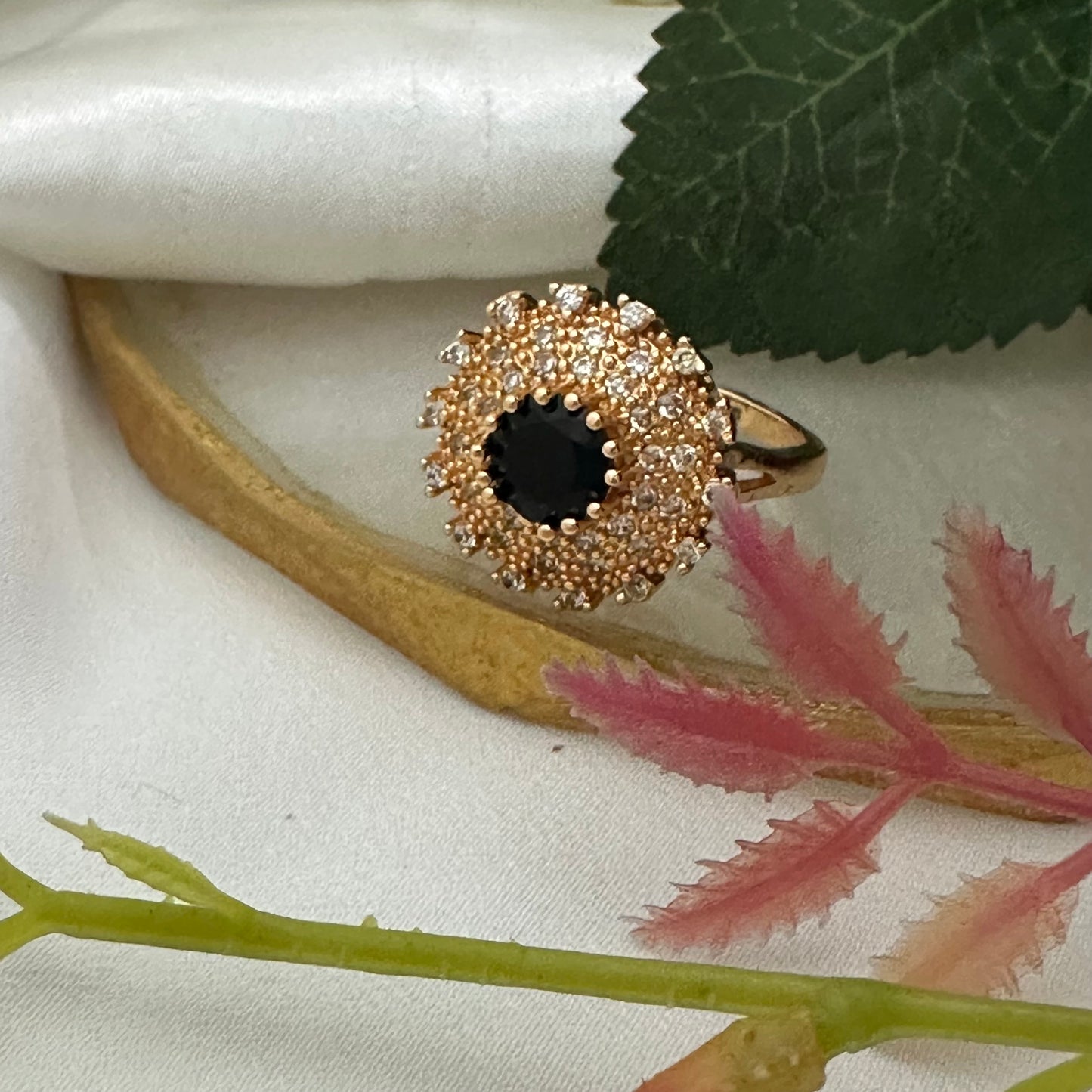 Eterna Halo ~ Black