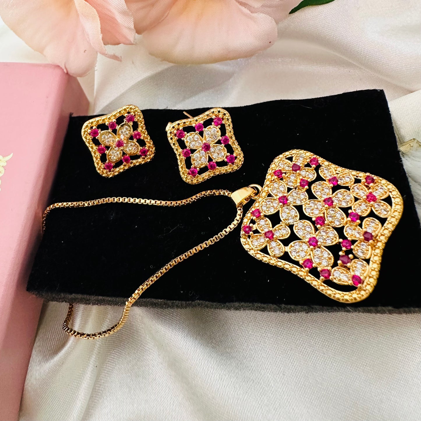 Diamond Prism ~ Pink