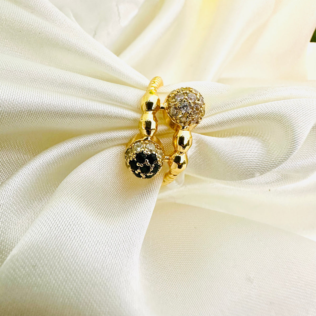 Charming Duo ~ Black & Gold
