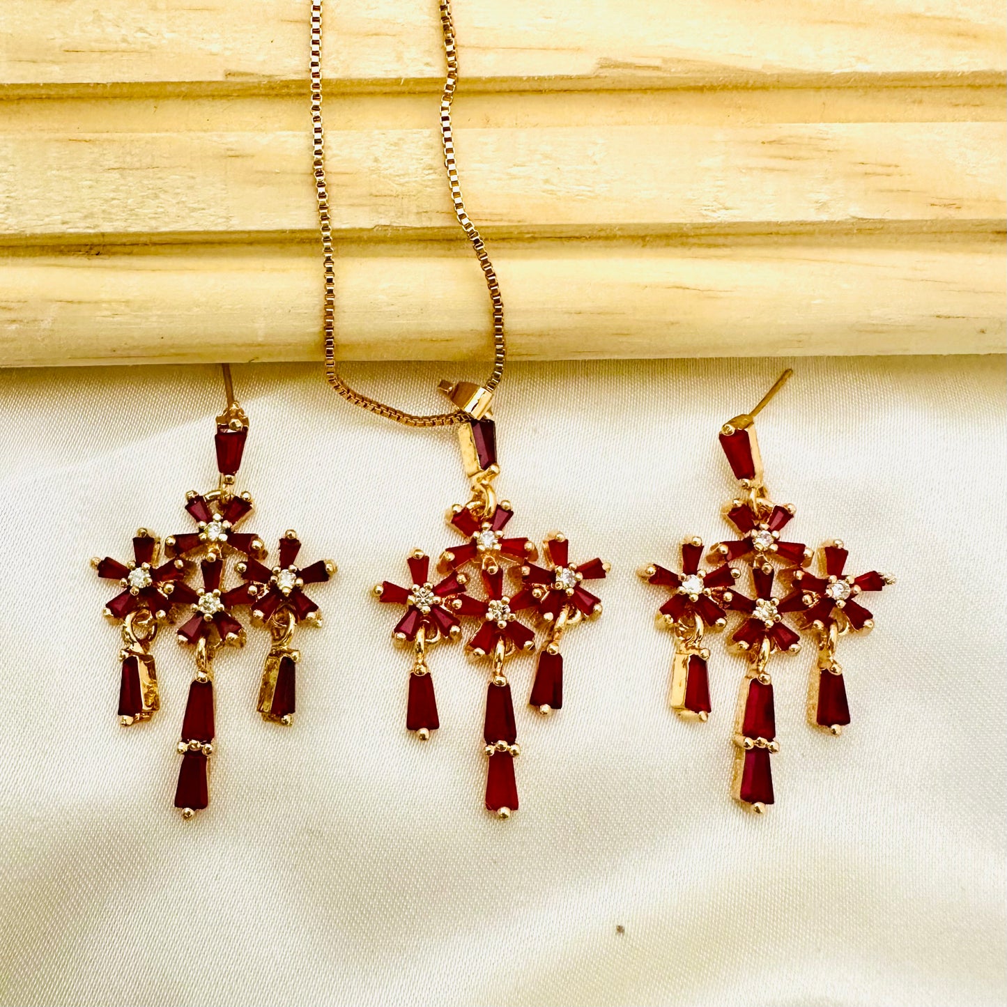 Maroon Cascade