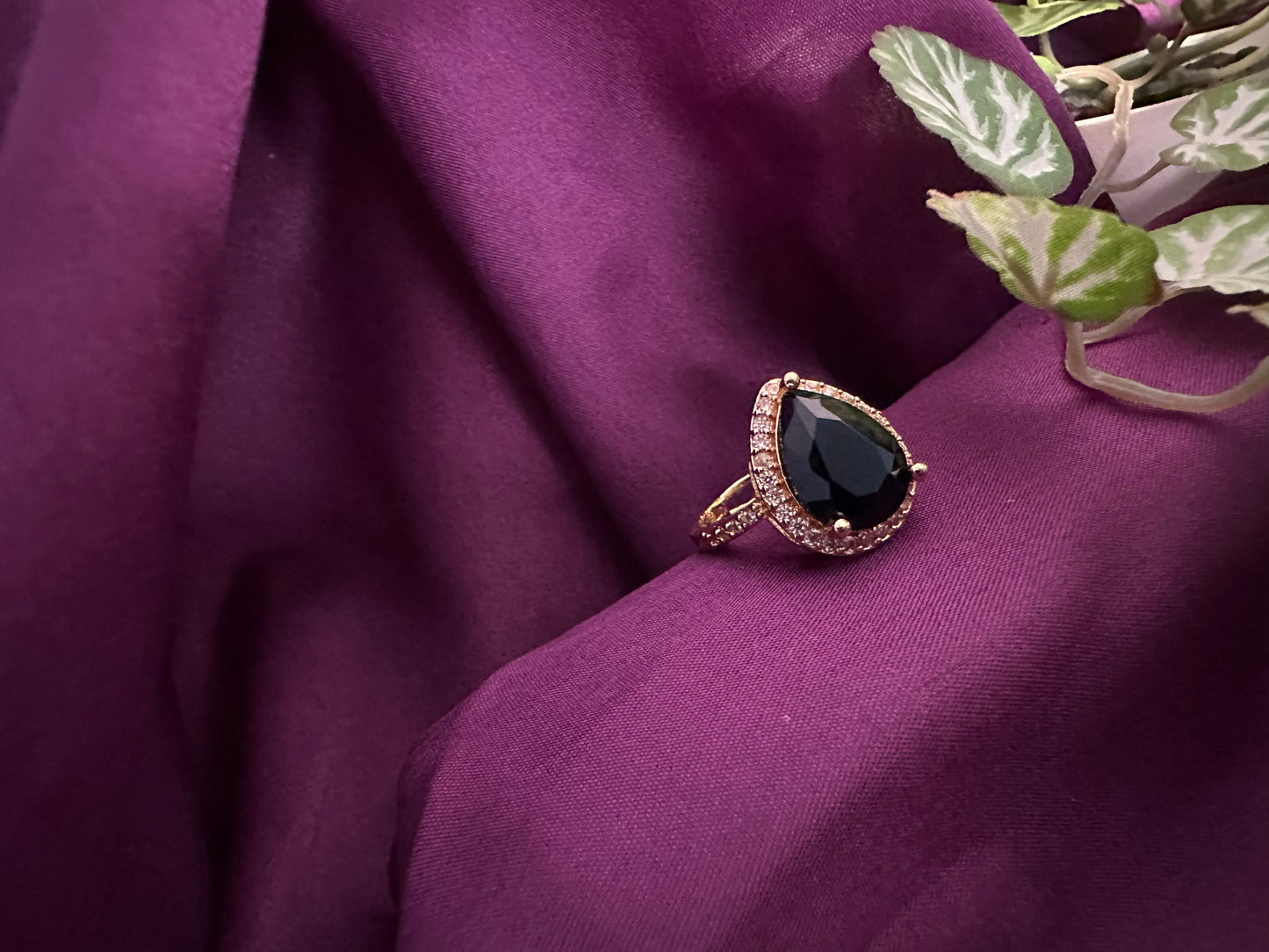 Ember Drop ~ Black