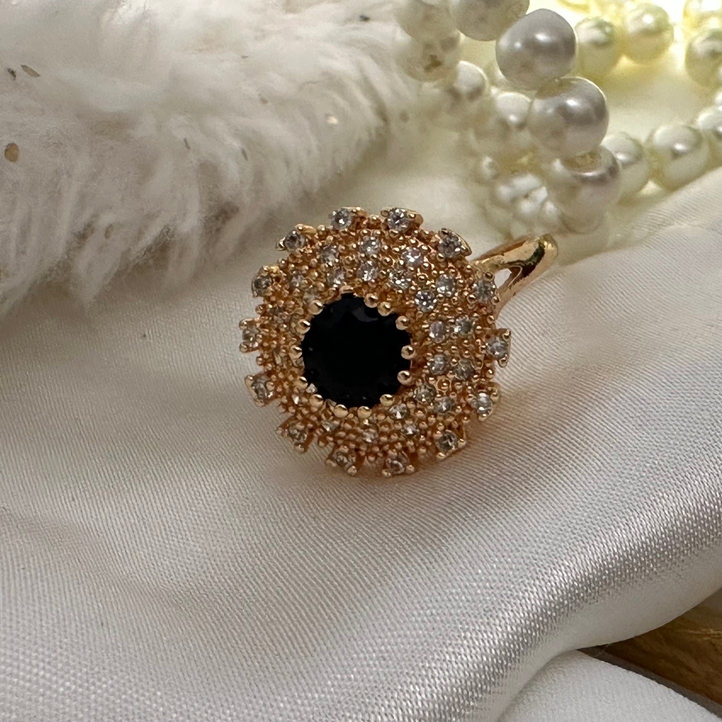 Eterna Halo ~ Black
