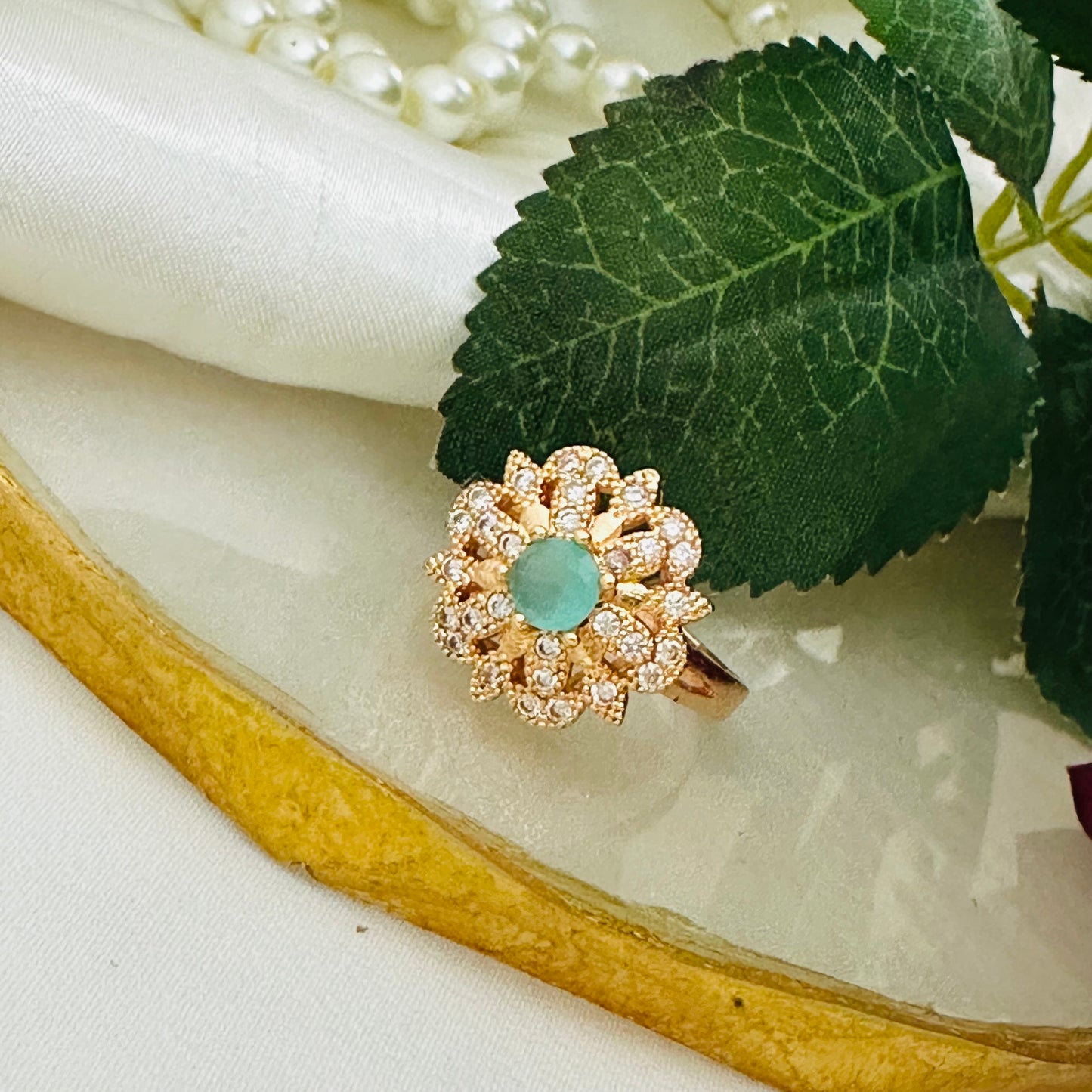 Zinnia Glow ~ Aqua