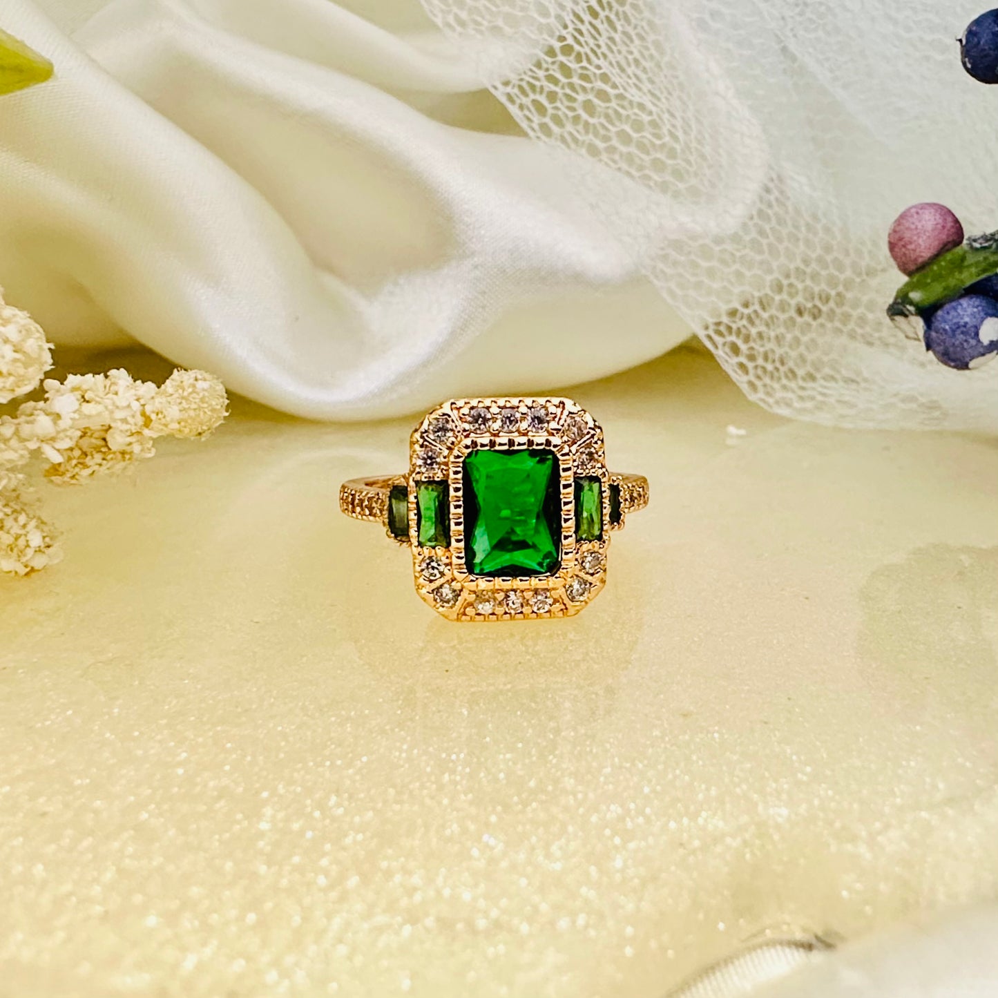 Square Elegance ~ Green