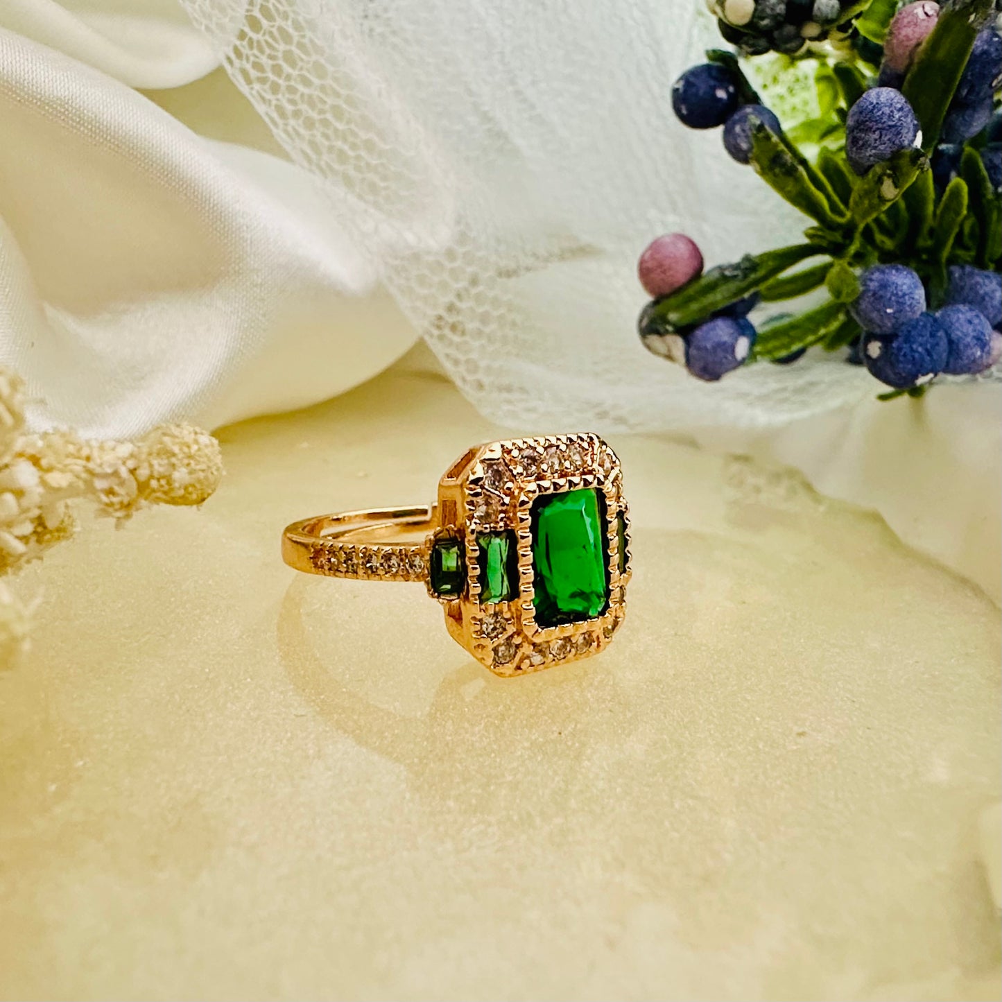 Square Elegance ~ Green