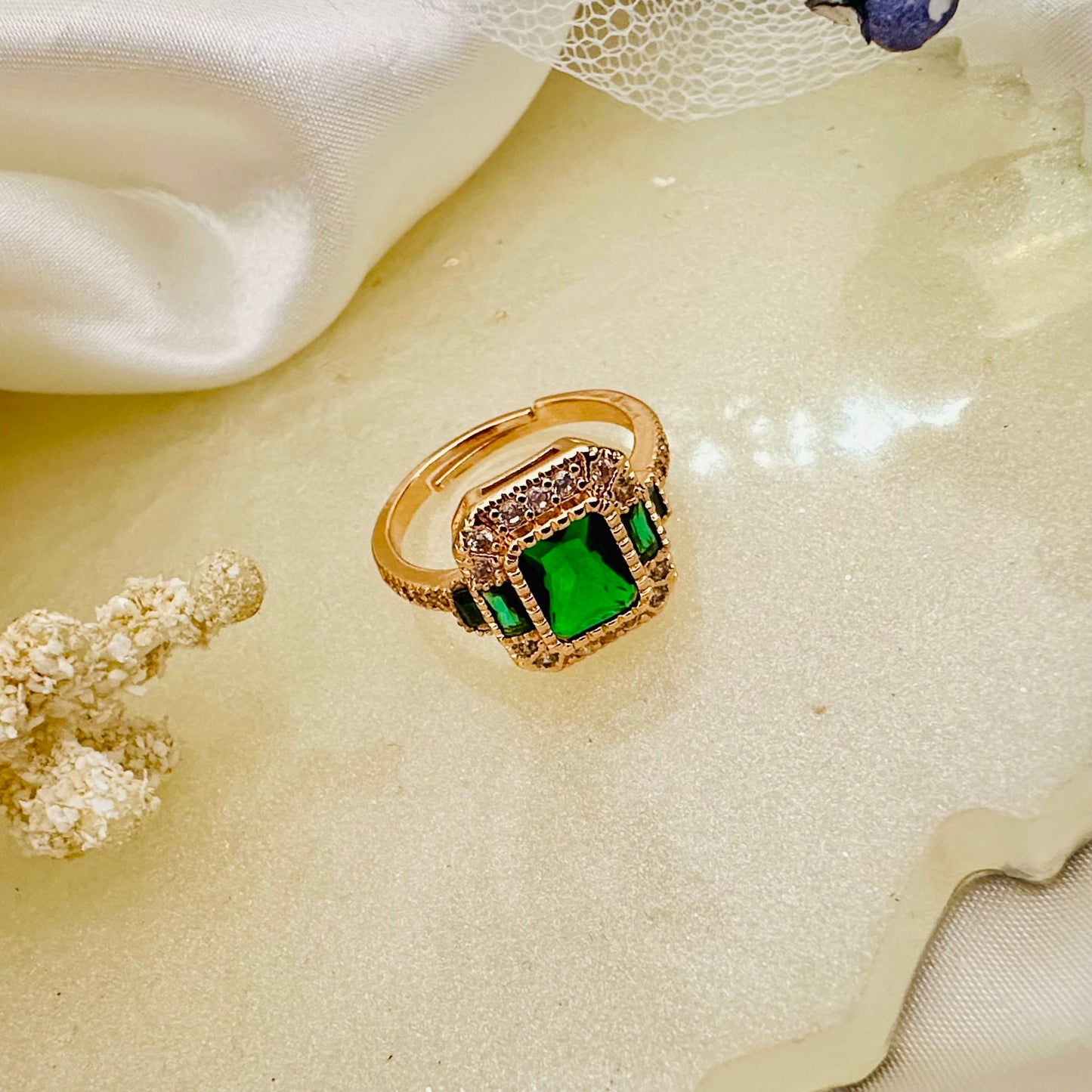 Square Elegance ~ Green