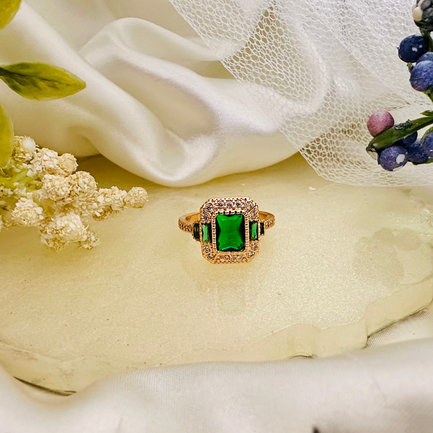 Square Elegance ~ Green