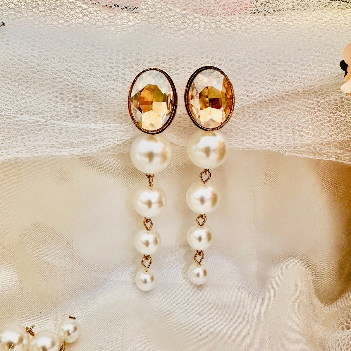 Switch & Shine Earrings ~ Champaign