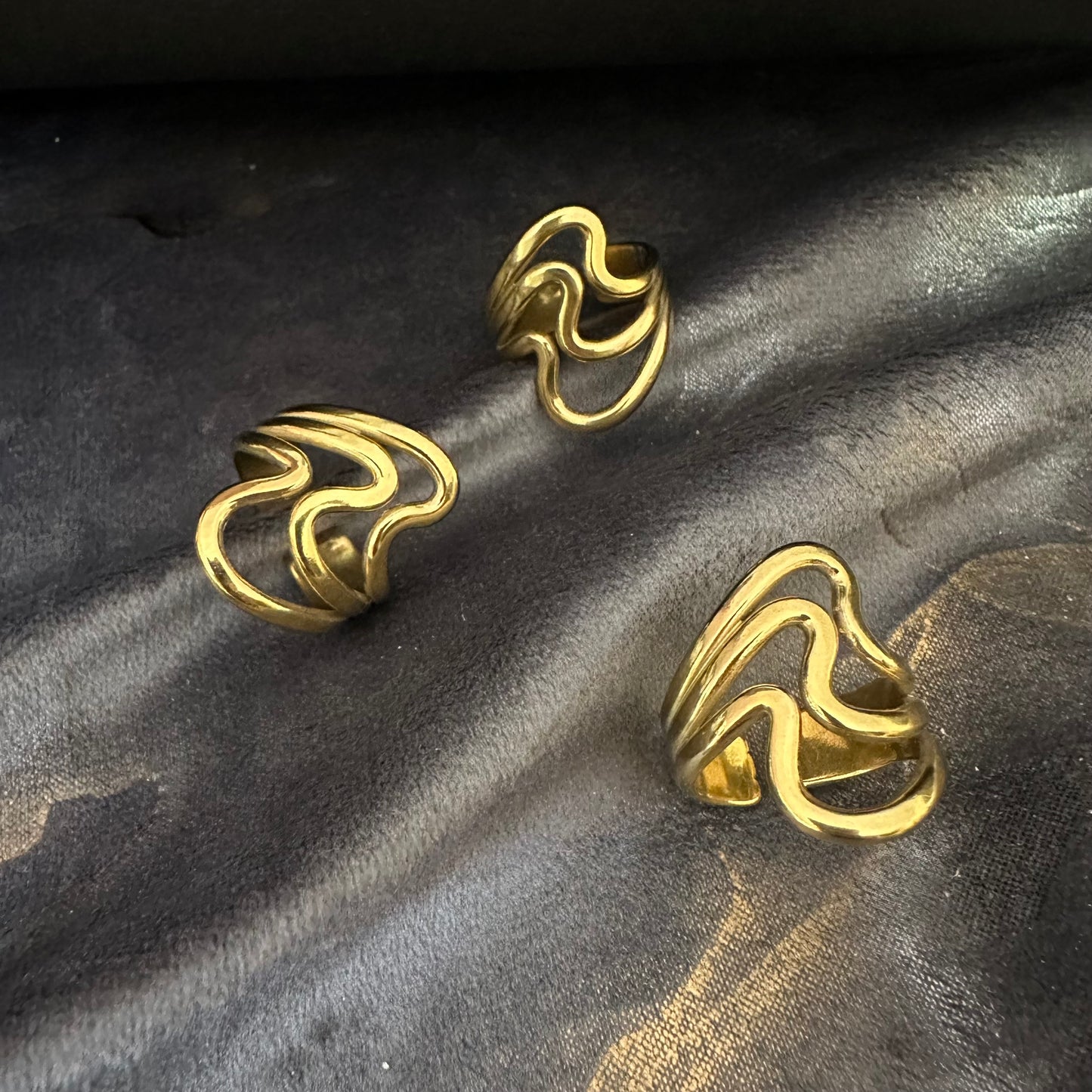 Wavy Stack